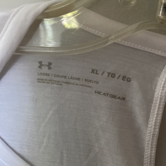 Under armour long sleeve top - Picture 5 of 5